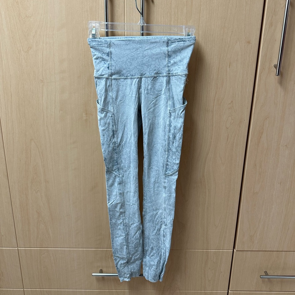 Lululemon Fast and Free Sz 2